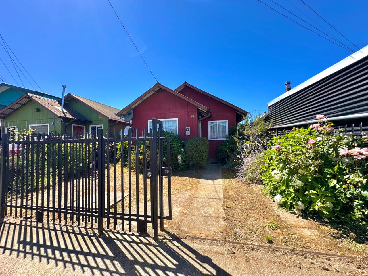 CASA DE UN PISO AVDA PRINCIPAL SECTOR MAHUIZA - Miniatura 3