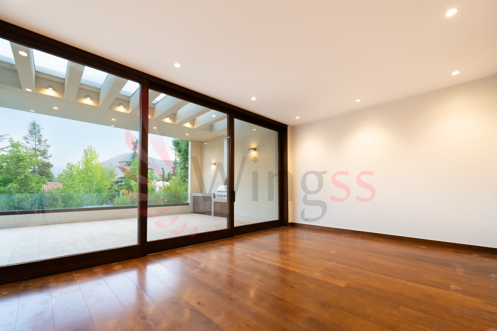 Espectacular Casa Mediterránea en 3 Niveles - Miniatura 2