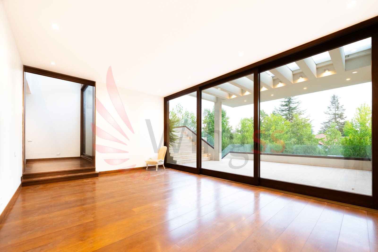 Espectacular Casa Mediterránea en 3 Niveles - Miniatura 3