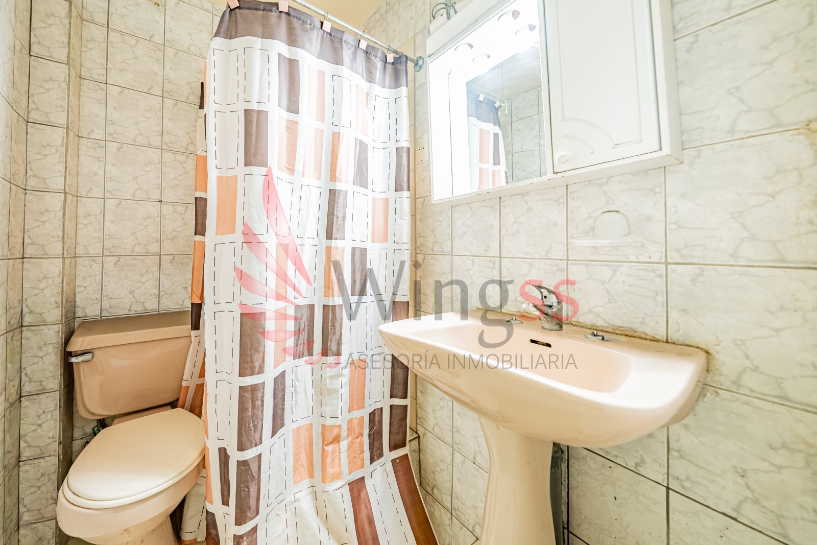 Casa Zona Residencial con Ubicacion Principal - Miniatura 4