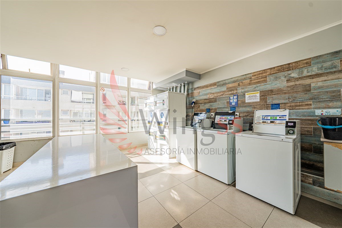 Venta Departamento 1 Dormitorio Centro Histórico De Santiago - Miniatura 2