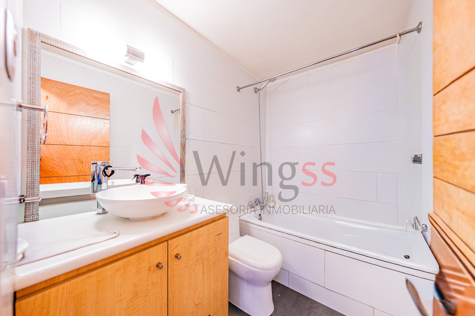 Cómoda Casa con Buen Patio y Piscina - Miniatura 6