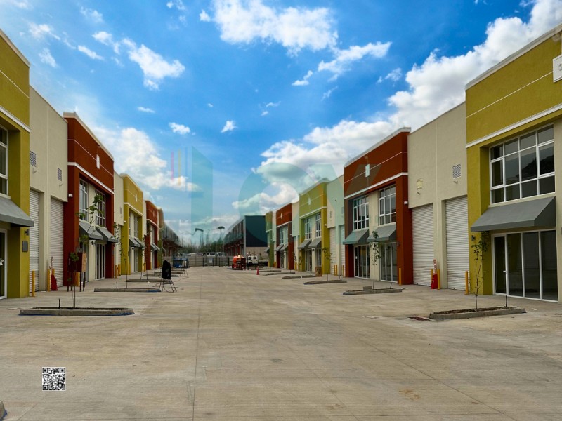 Bodega en Arriendo en A 1,5 Kms del la Estacion de metro Los Libertadores