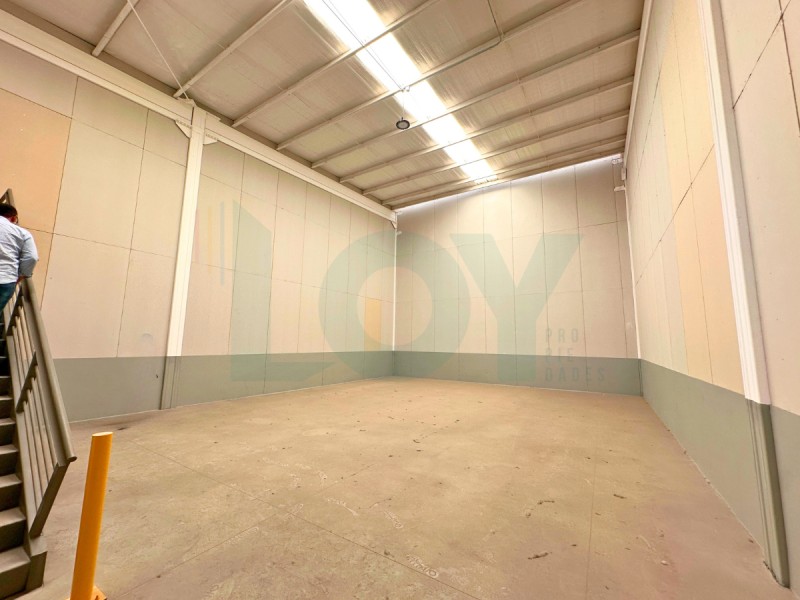 Bodega en Arriendo en A 1,5 Kms del la Estacion de metro Los Libertadores - Miniatura 5