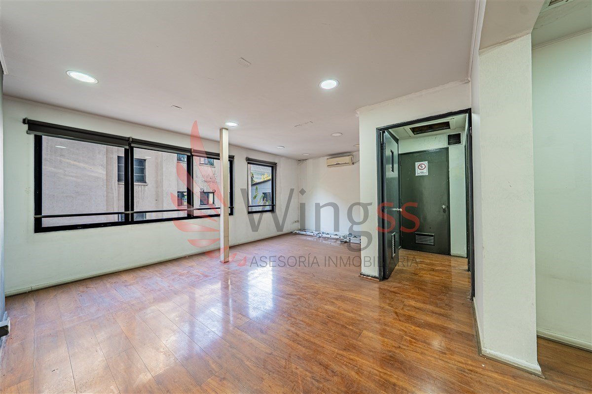 Arriendo Oficina Los Leones Con Estacionamiento - Miniatura 4