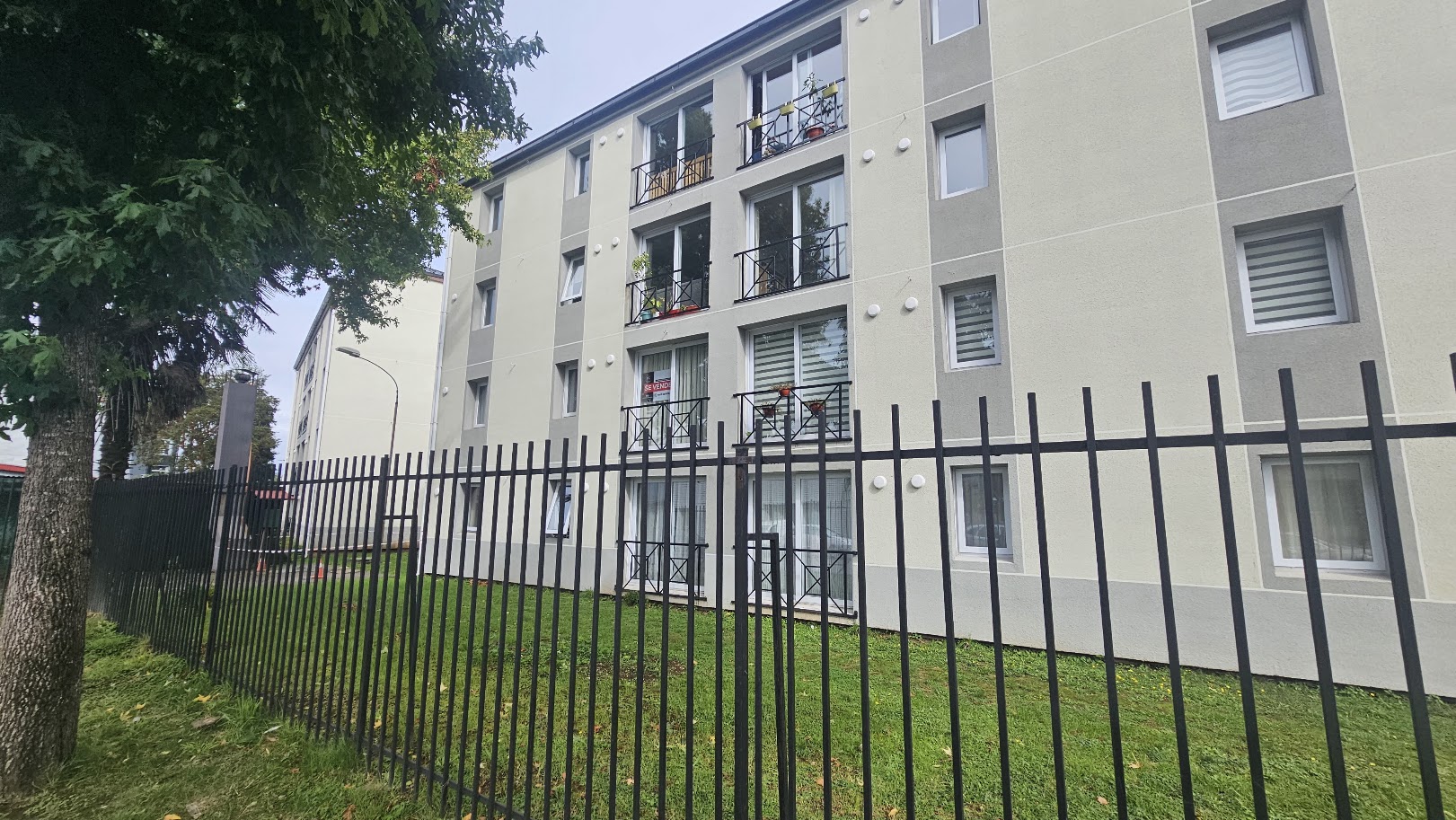 DEPTO CENTRAL 2 DORM Y 2 BAÑOS CALLE GRAL LAGOS - Miniatura 3