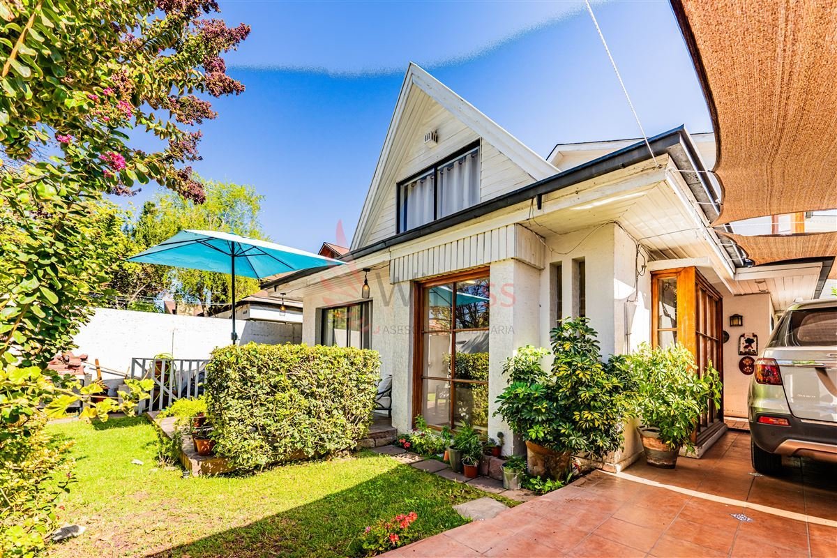 Casa En Venta De 5 Dorm. En Vitacura