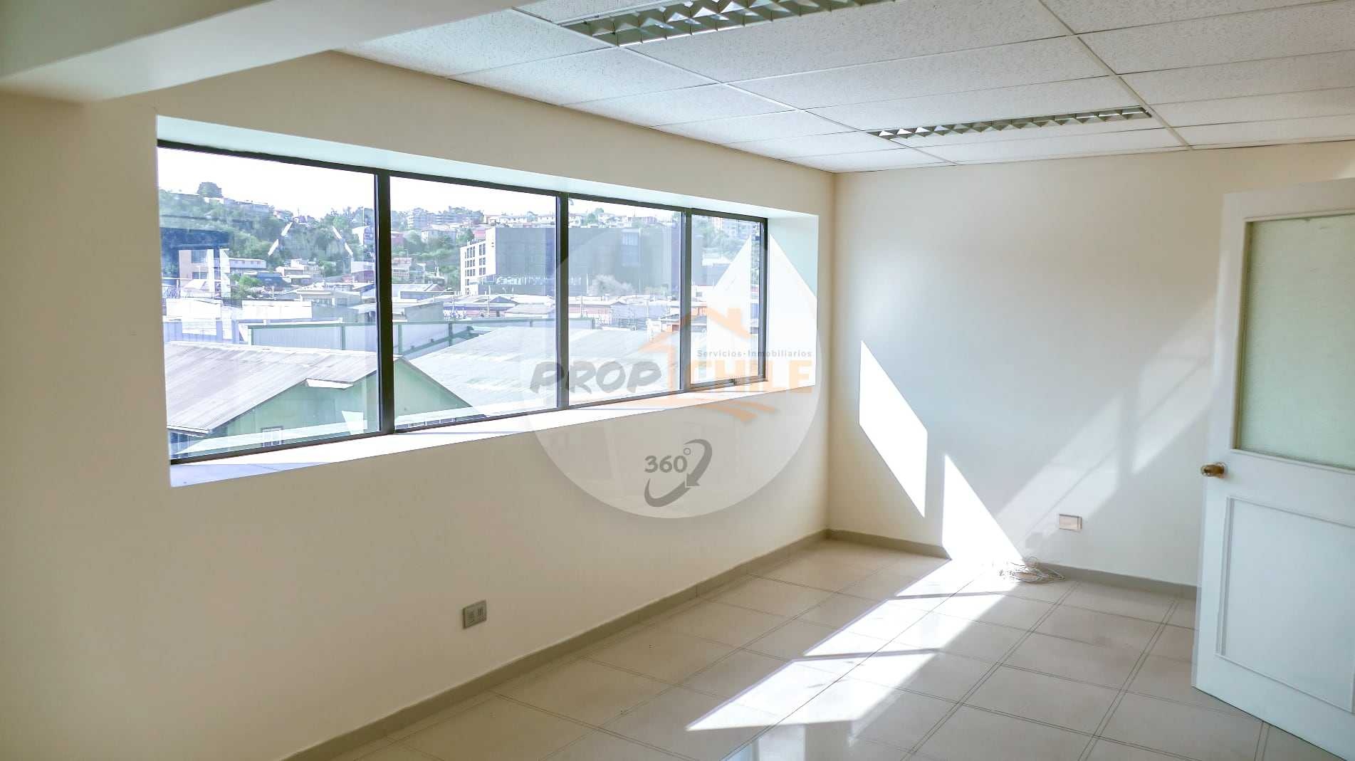 ARRIENDO Oficinas 4 Oriente - Miniatura 3