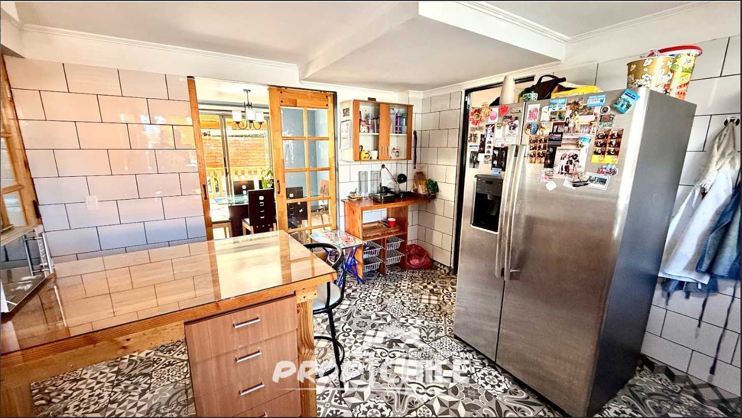 Casa Amplia y Luminosa en VENTA Curauma - Miniatura 3