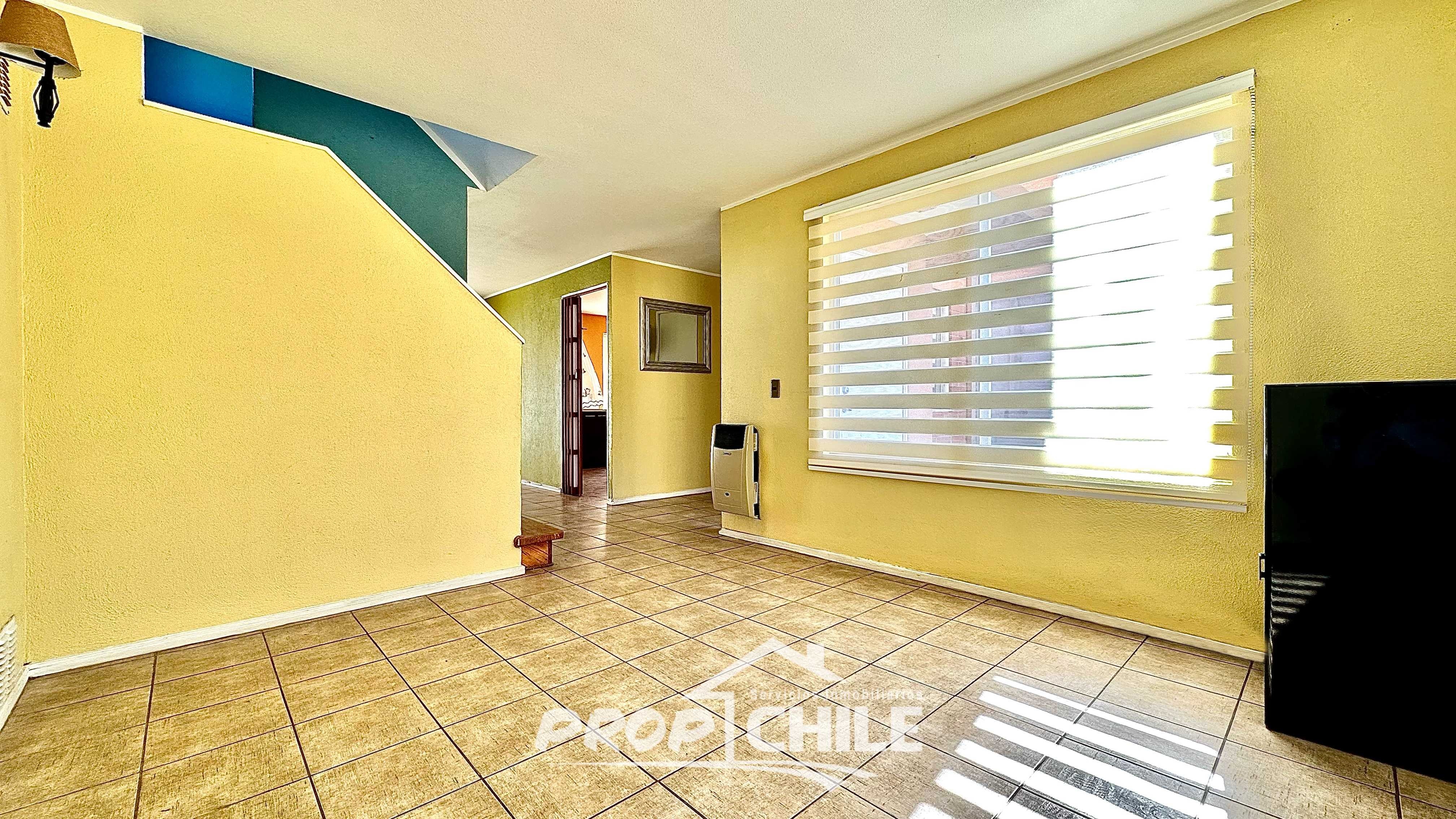 VENTA Casa Amplia en Condominio, Curauma - Miniatura 2