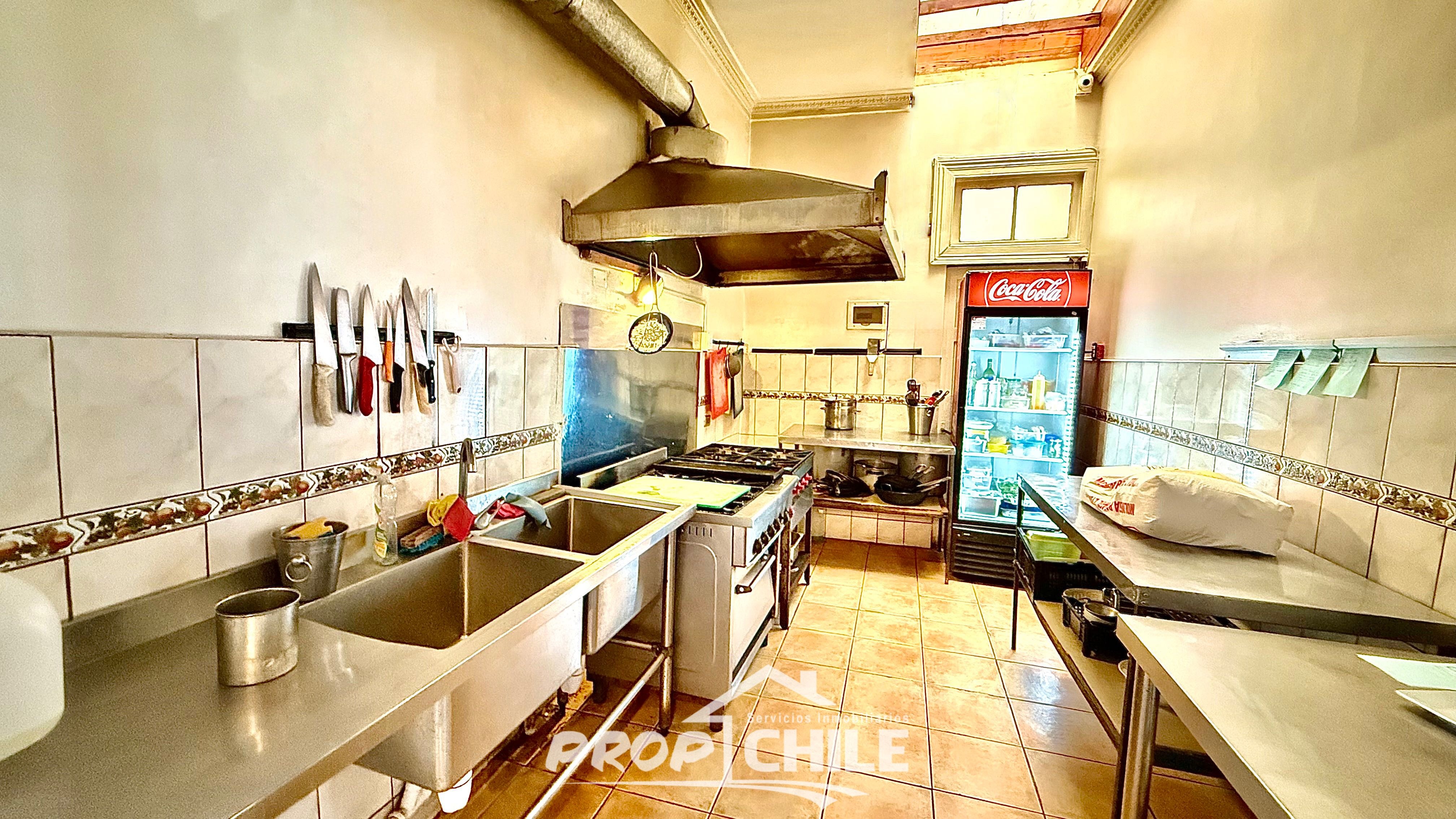 En VENTA Restaurante Hotel, Valparaiso. (Copia) - Miniatura 3