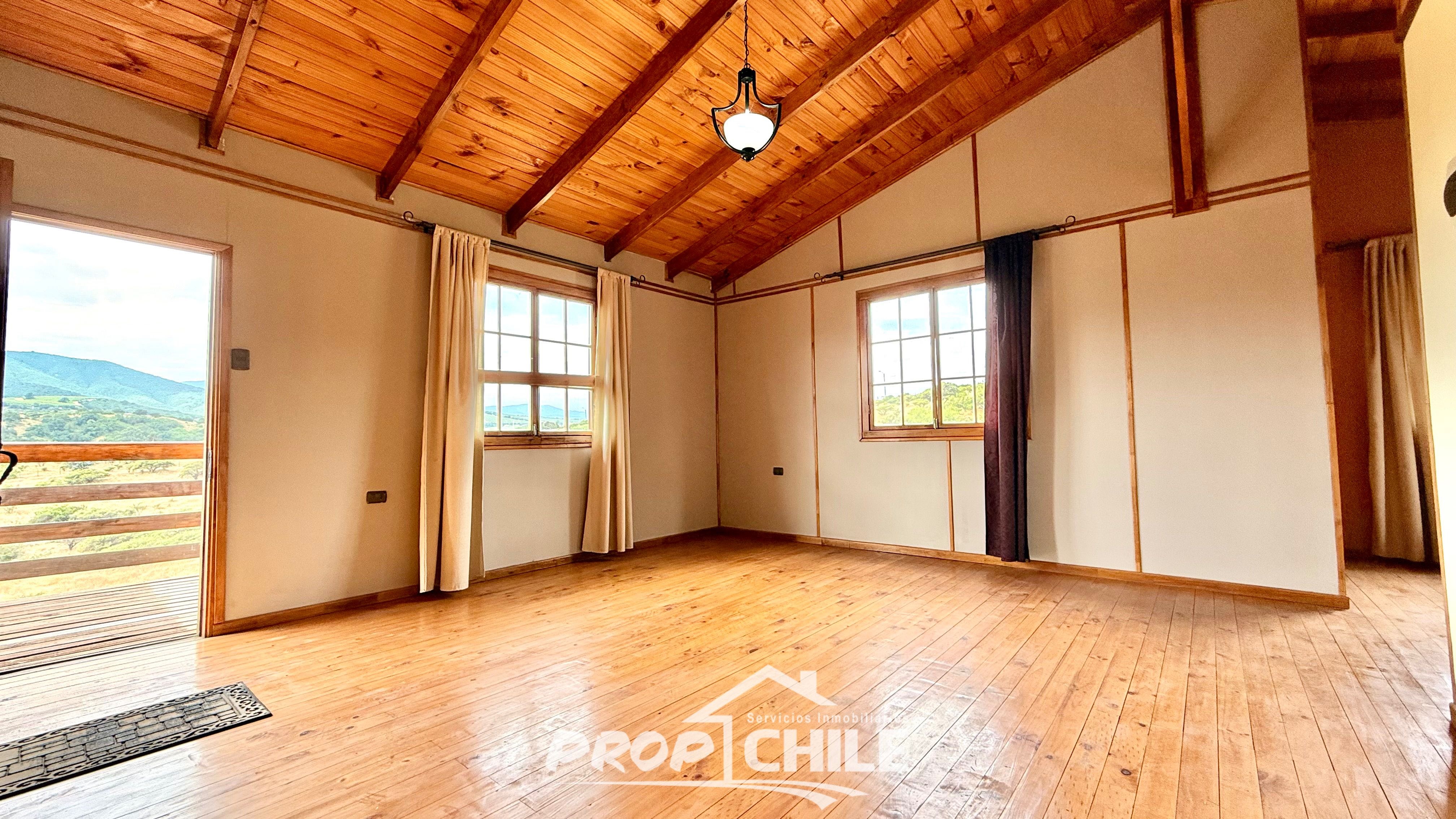 En VENTA Parcela 5.000 m2 + Casa de 2 Pisos