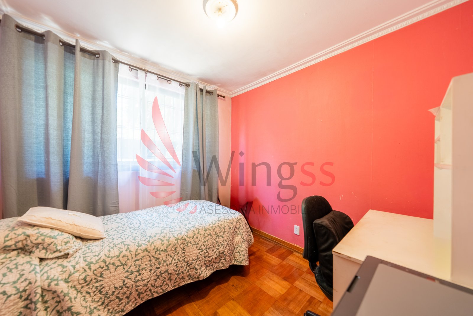 Excelente  oportunidad! Casa con amplio terreno y gran potencial de ampliación - Miniatura 2