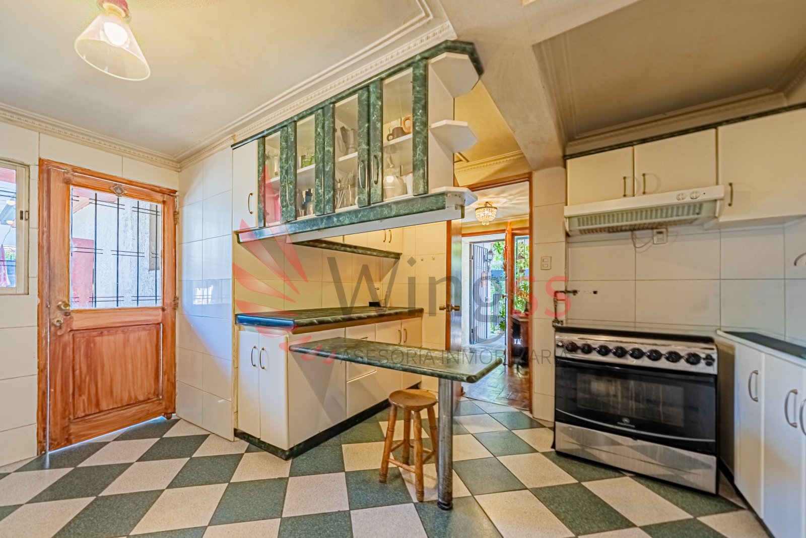 Excelente  oportunidad! Casa con amplio terreno y gran potencial de ampliación - Miniatura 5