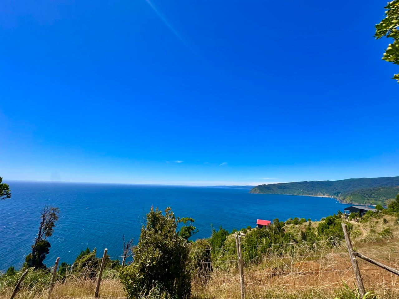 CASA NUEVA EN PARCELA CERCA PARQUE ONCOL CALETA BONIFACIO - Miniatura 3