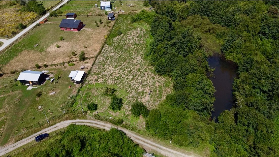 TERRENO DE MEDIA HECTAREA CON AGUA Y LUZ ISLA HUAPE ARIQUE