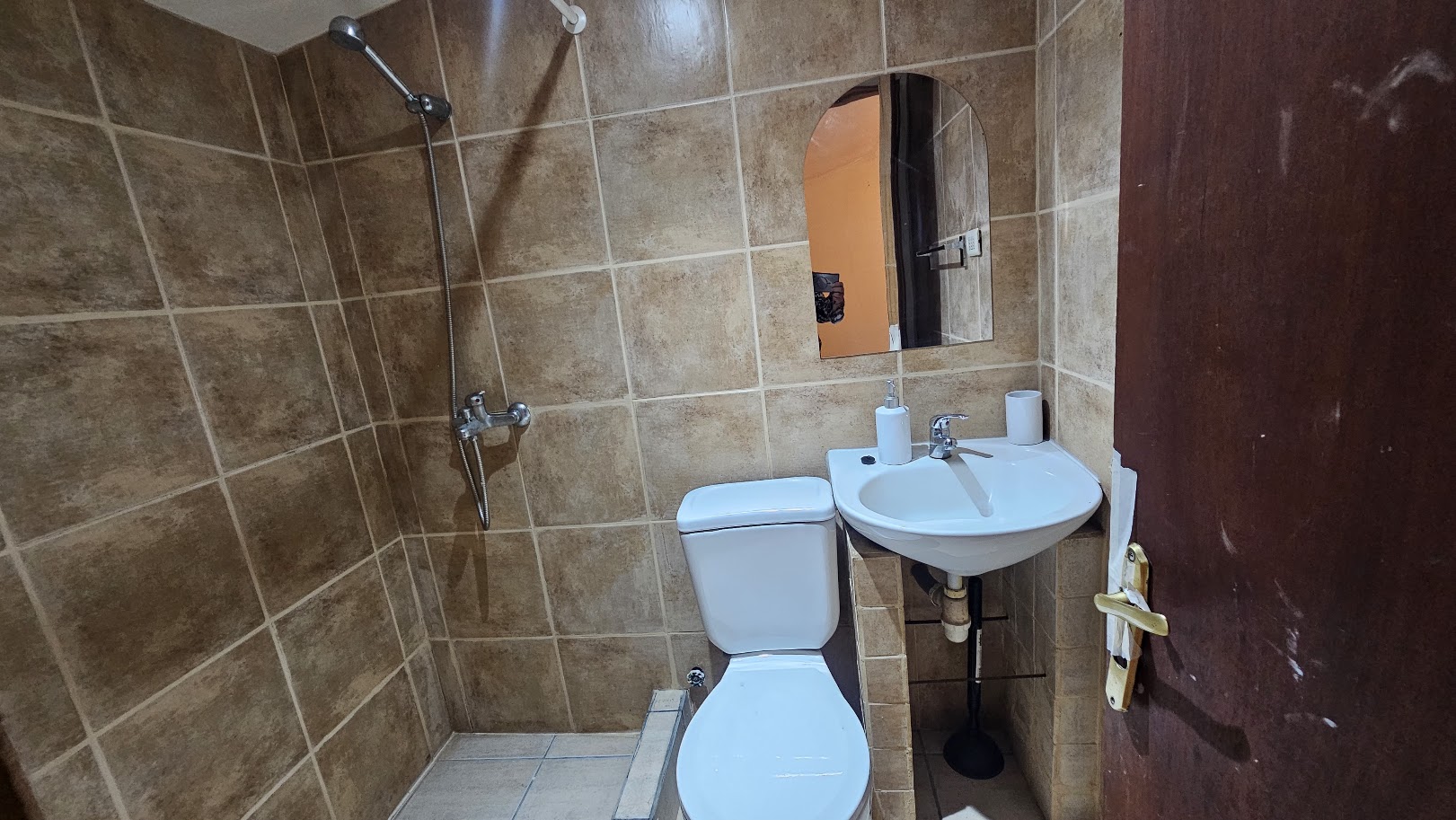 CASA CON 2 DEPTOS VILLA LOS FUNDADORES VALDIVIA - Miniatura 6