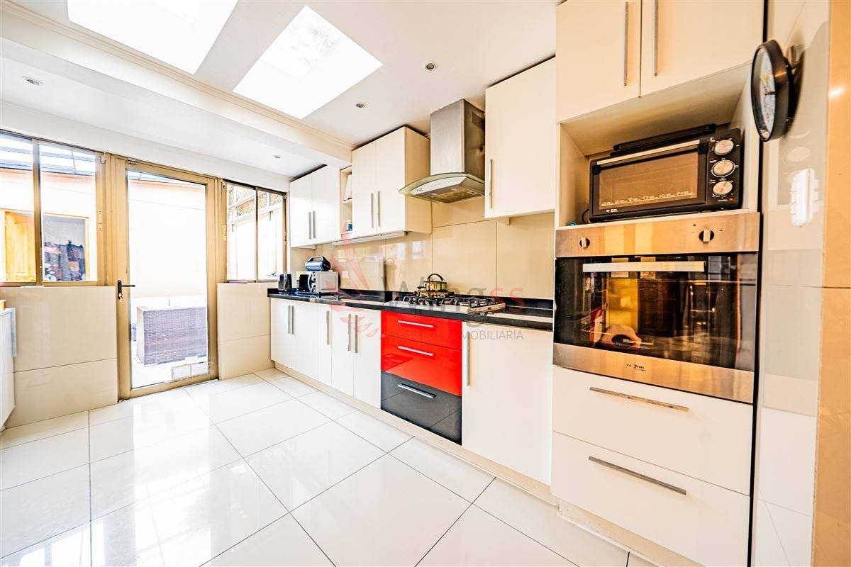 Venta Casa San Carlos De Apoquindo - Miniatura 2