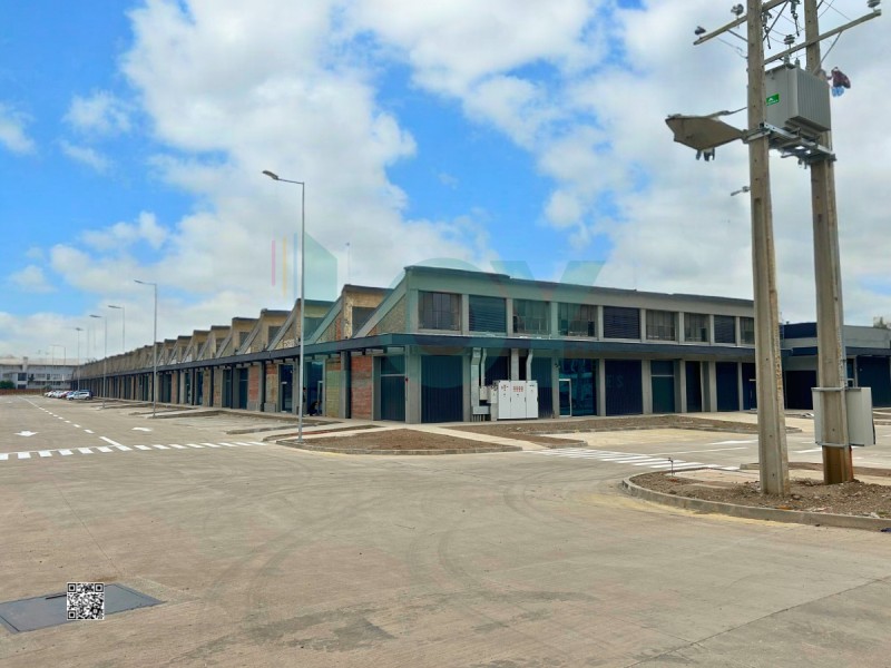 Bodega en Arriendo en Panamericana Norte con Costanera Norte - Miniatura 2