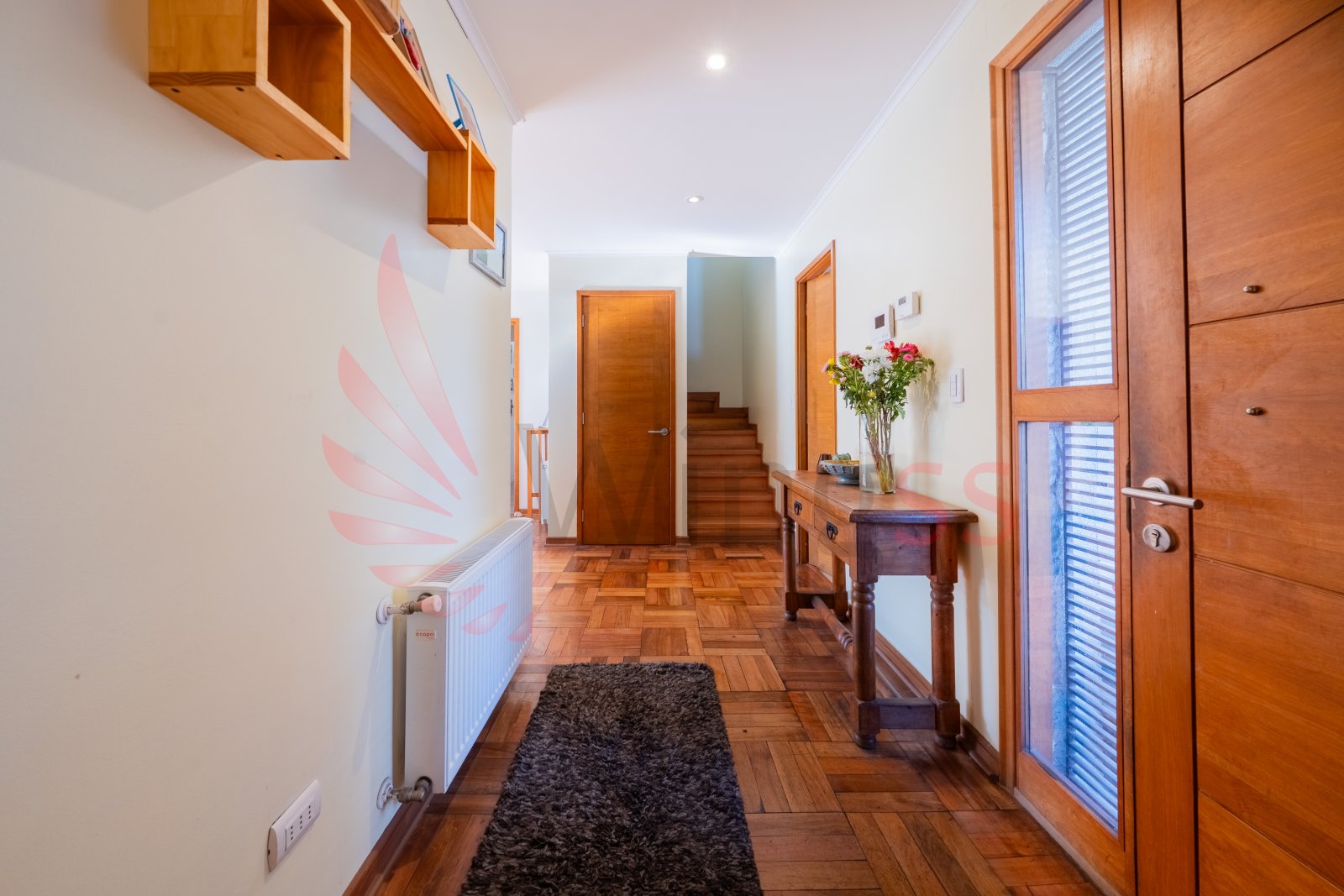 Maravillosa casa nueva de 3 pisos en lo mejor de Las Condes - Miniatura 3