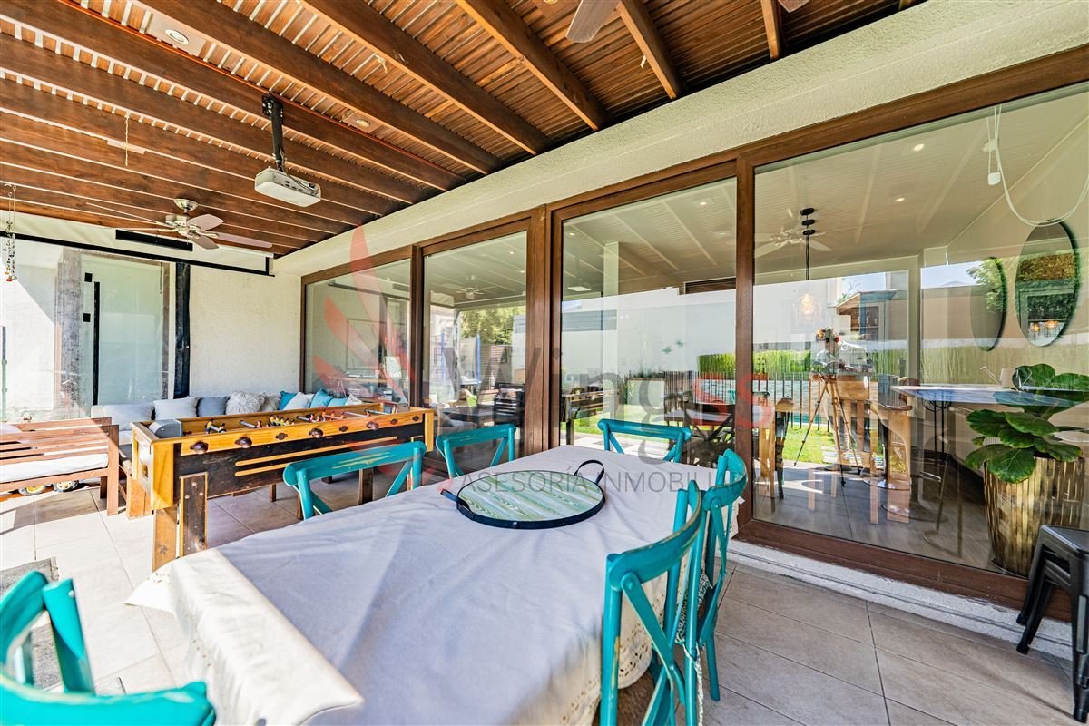 Casa En Venta De 5 Dorm. En Colina - Miniatura 2