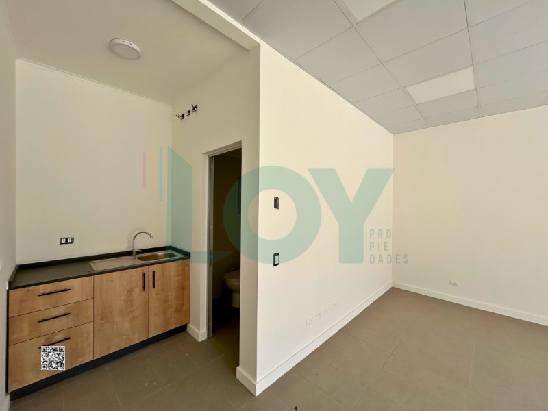 Bodega en Arriendo en A solo 1Km de la estación de Metro Los Libertadores - Miniatura 2