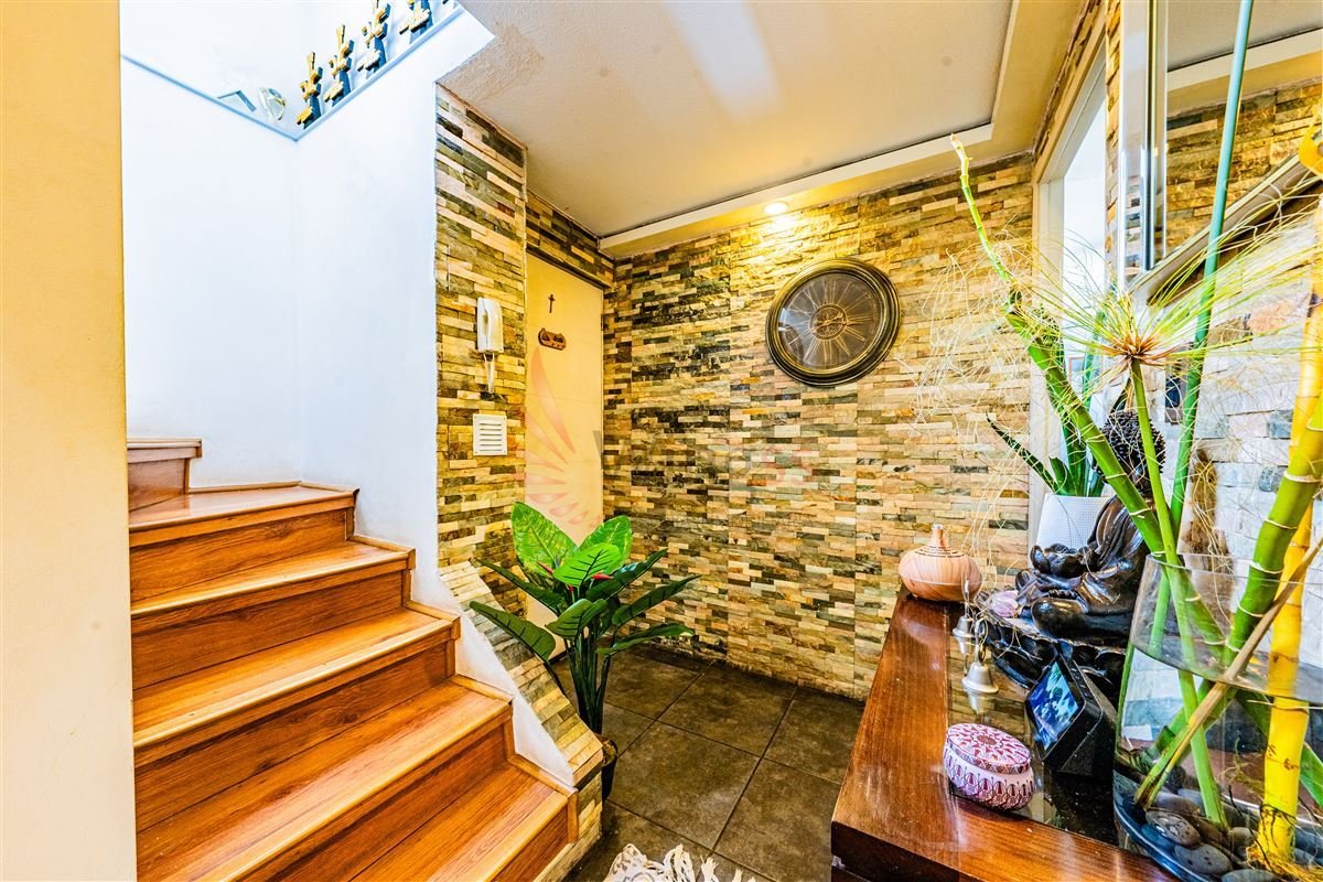 Venta Casa 3 Dormitorios Valle Grande Con Estacionamiento - Miniatura 3