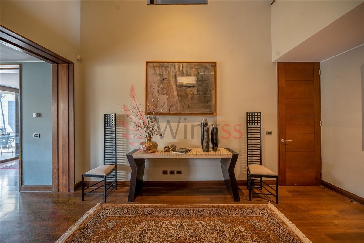 Extraordinario Tríplex con Patio y Piscina Privado - Miniatura 2