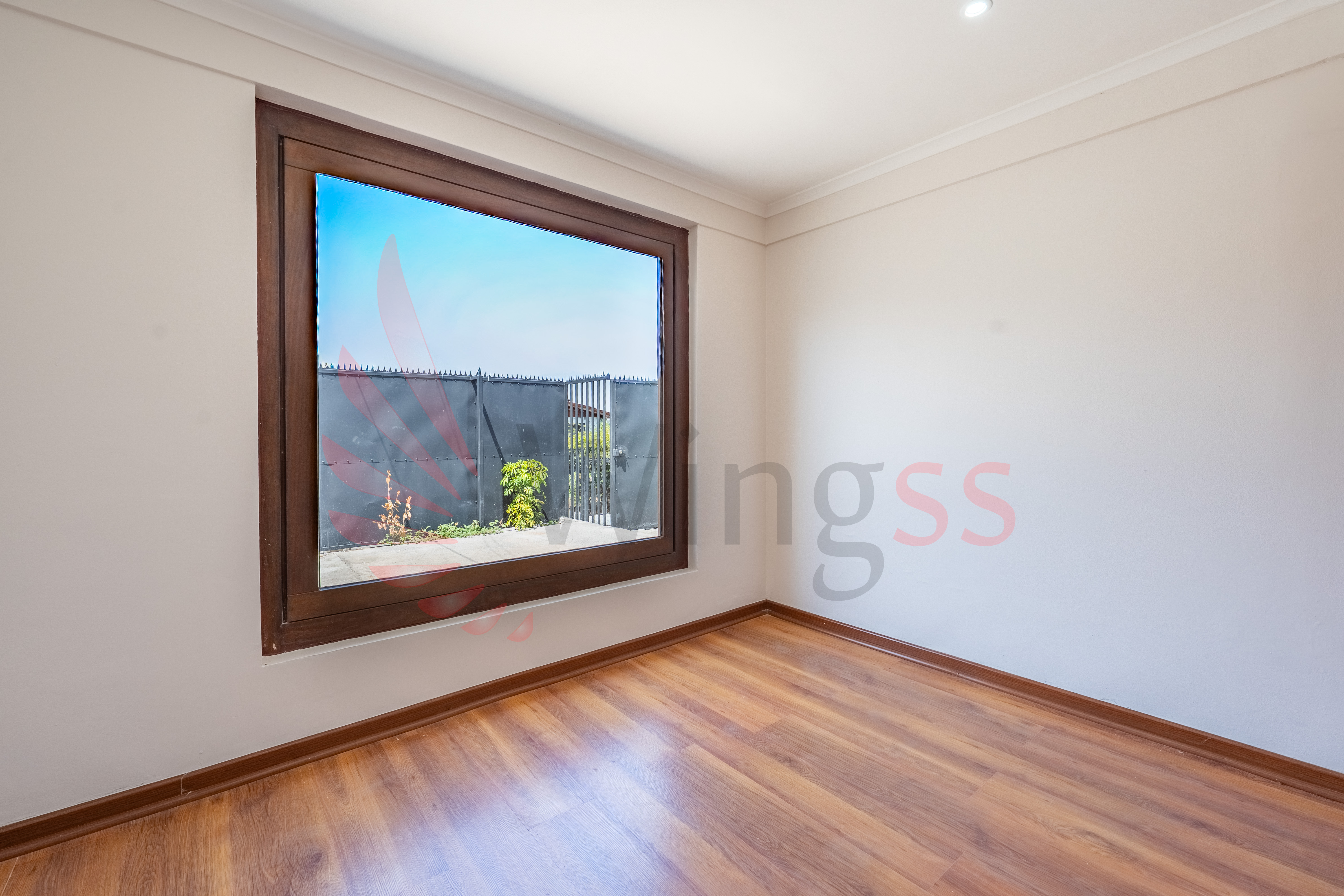 Hermosa Casa Remodelada Sector Residencial Las Condes  - Miniatura 6