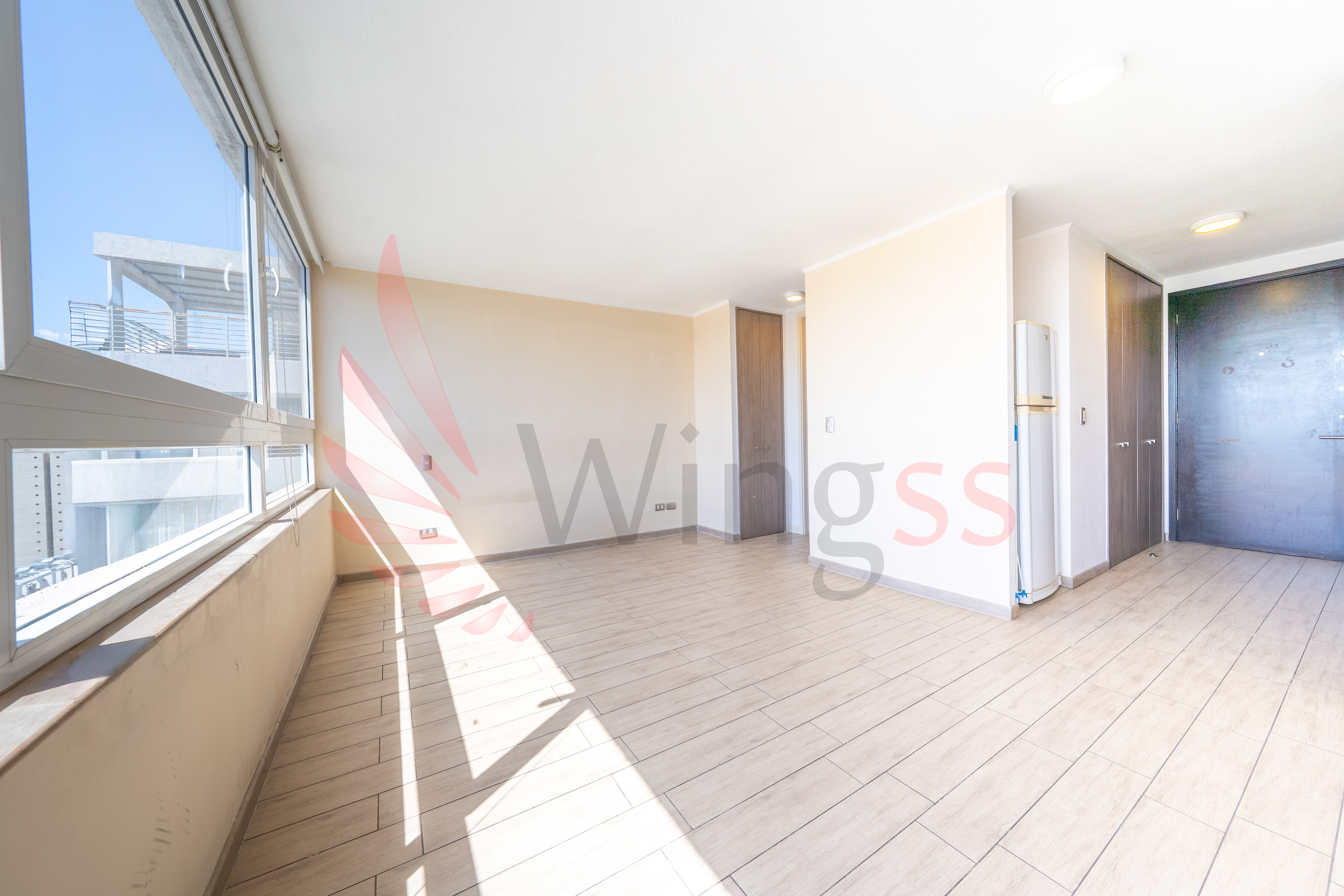 Inversión Segura: Estudio Bien Ubicado en Santiago Centro  - Miniatura 5