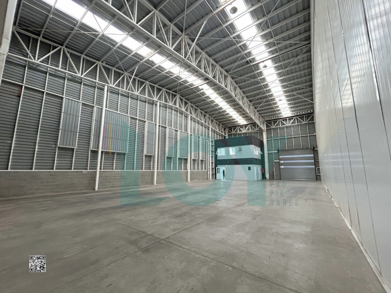 Bodega en Arriendo en Salida Panamericana Norte con Av. La Montaña. Sector Parque Aeropuerto