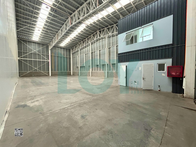 Bodega en Arriendo en Salida Panamericana Norte con Av. La Montaña. Sector Parque Aeropuerto - Miniatura 3