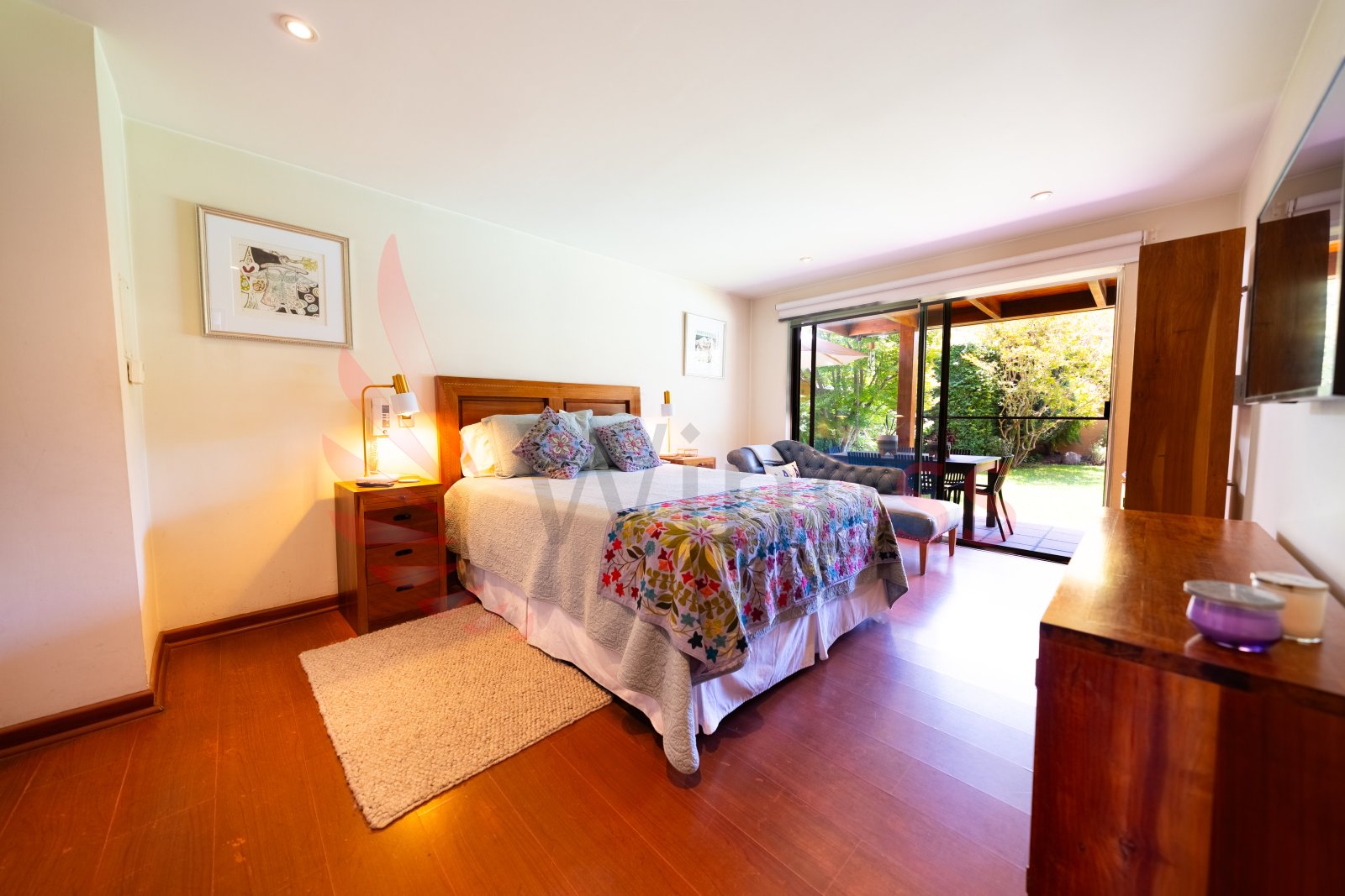 Elegancia en La Reina Alta, Casa en Condominio con Doble Altura, Subterráneo y Piscina - Miniatura 6