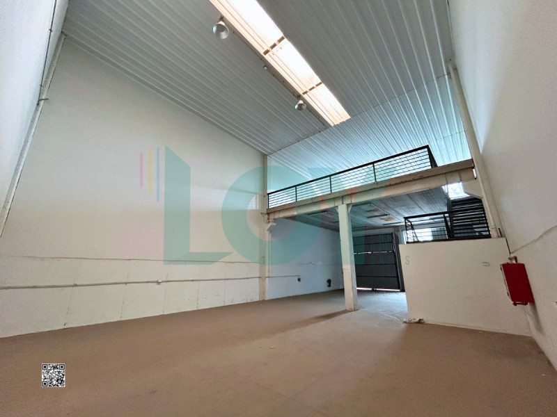 Bodega en Arriendo en Av. El Retiro con Américo Vespucio Express