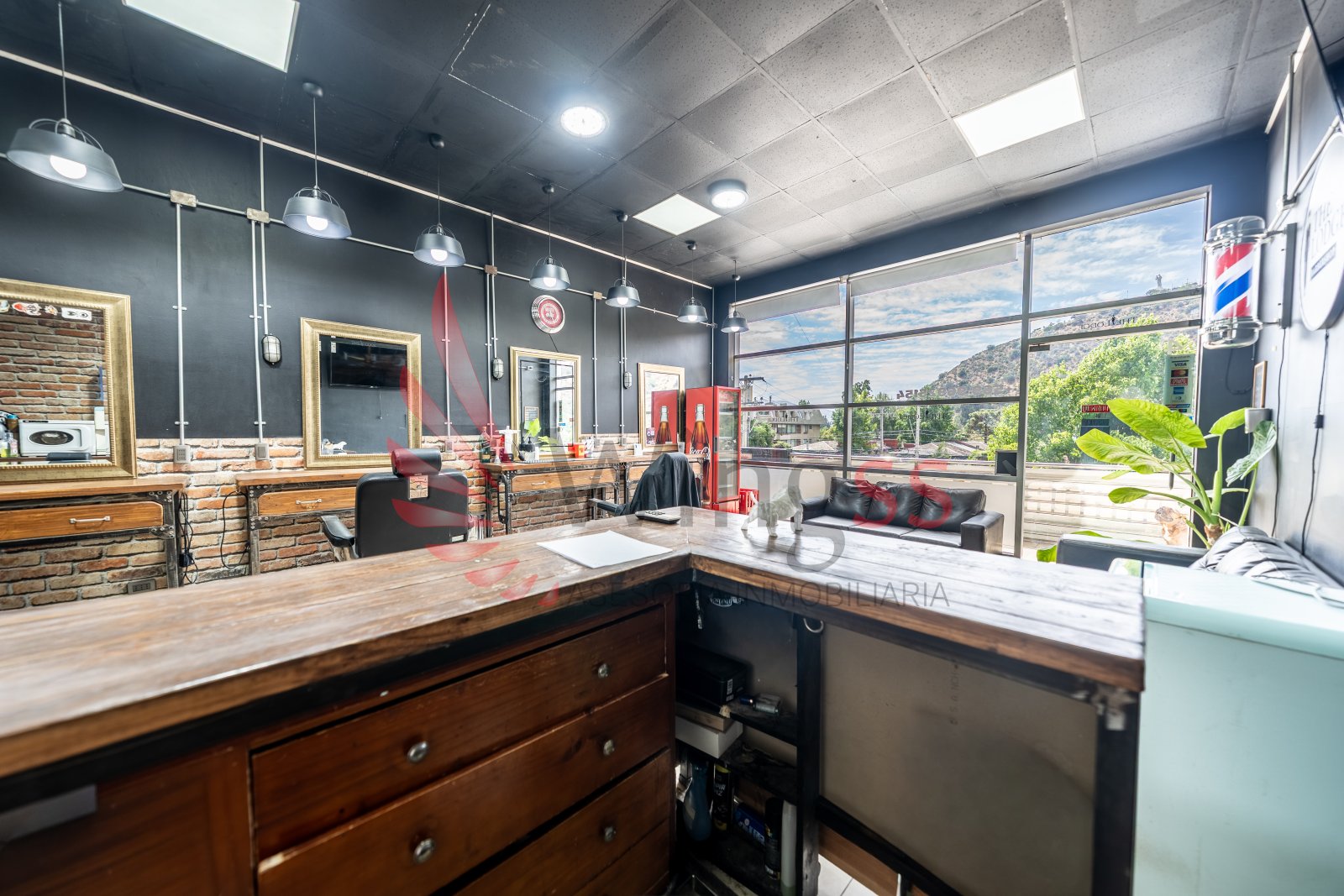 Local Comercial - Negocio Operativo de Barberia - Miniatura 4