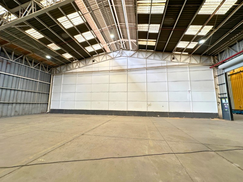 Bodega en Arriendo en Salida directa a Vespucio Norte, sector Cordillera