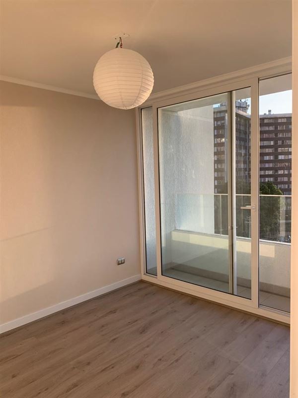 Departamento en arriendo y/o venta en A dos cuadras de la estación de metro Las Rejas - Miniatura 4