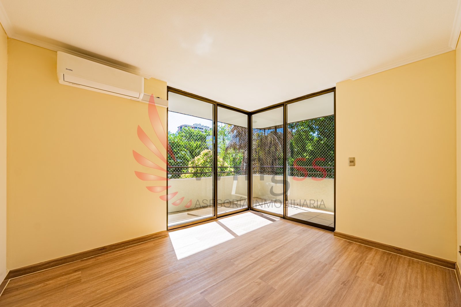 Impecable Amplio Departamento Excelente Ubicación Providencia - Miniatura 3