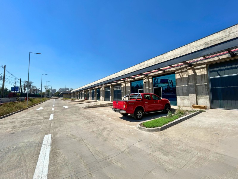 Bodega en Arriendo en Panamericana Norte con Costanera Norte - Miniatura 4