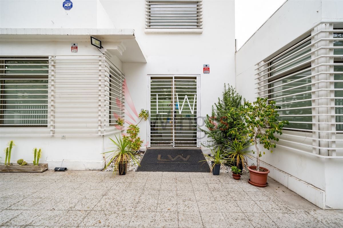 Venta Oficina Pedro De Valdivia con Estacionamiento - Miniatura 4