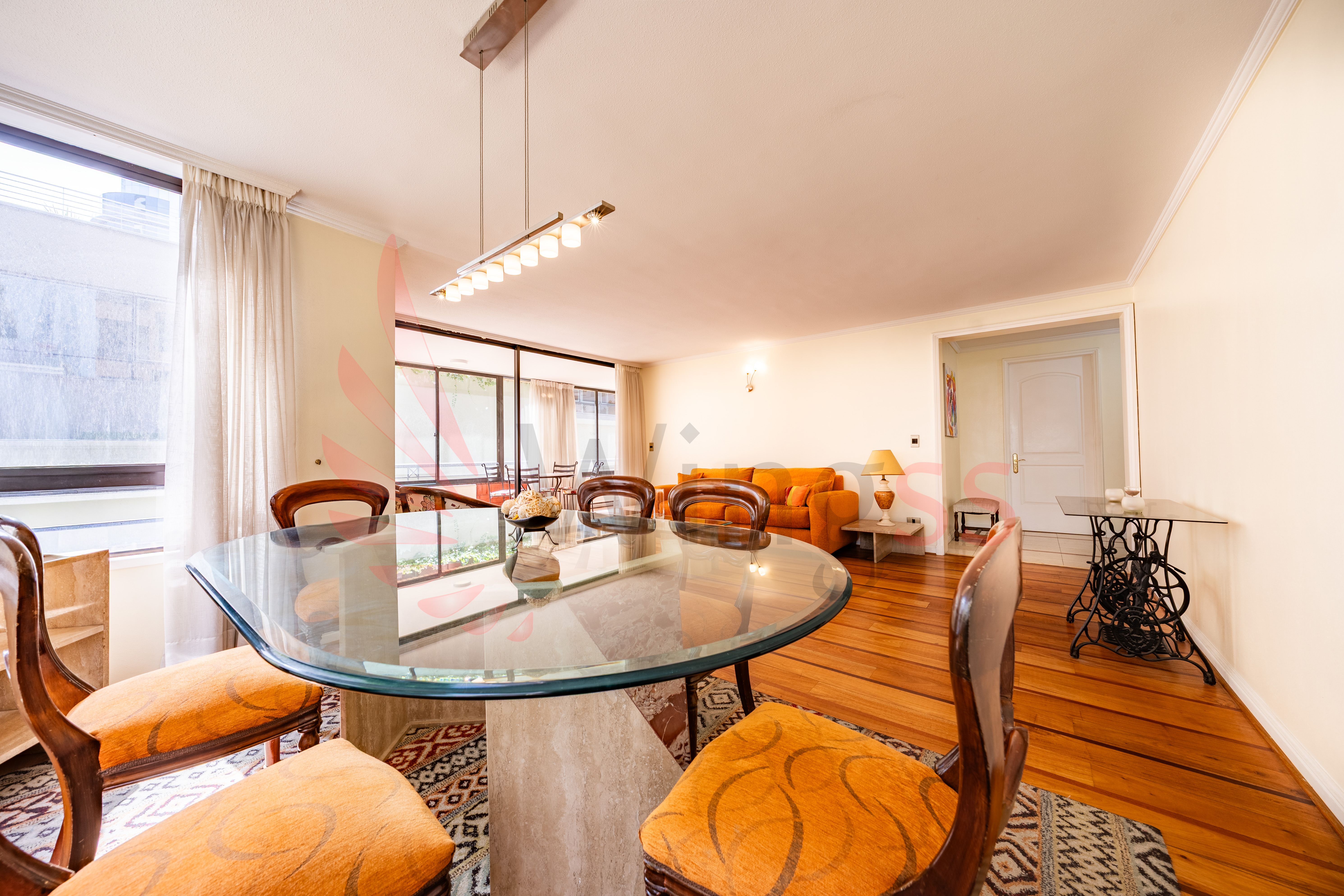 Espectacular Departamento en pleno Barrio El Golf - Miniatura 2