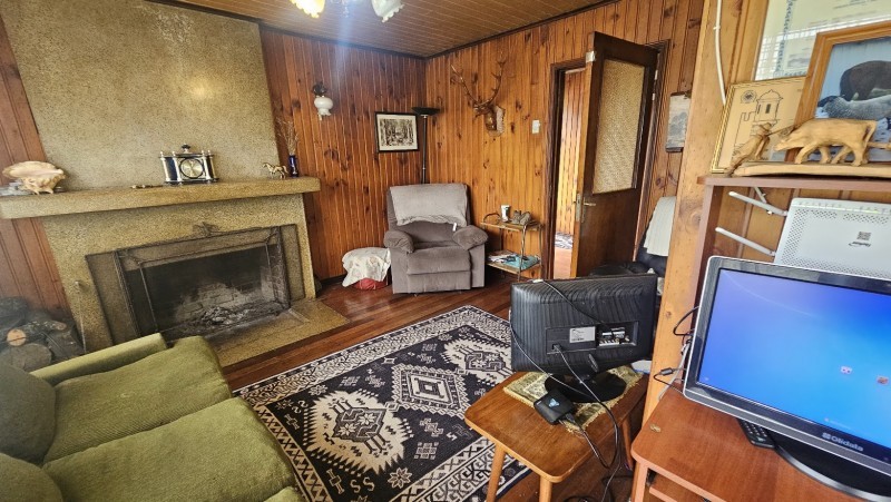 CASA CENTRAL CON AMPLIO SITIO EN PAILLACO - Miniatura 4