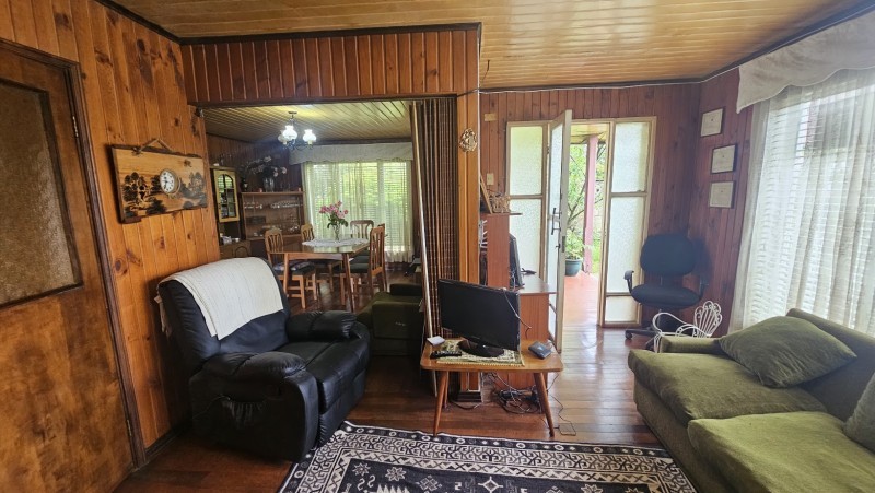 CASA CENTRAL CON AMPLIO SITIO EN PAILLACO - Miniatura 5