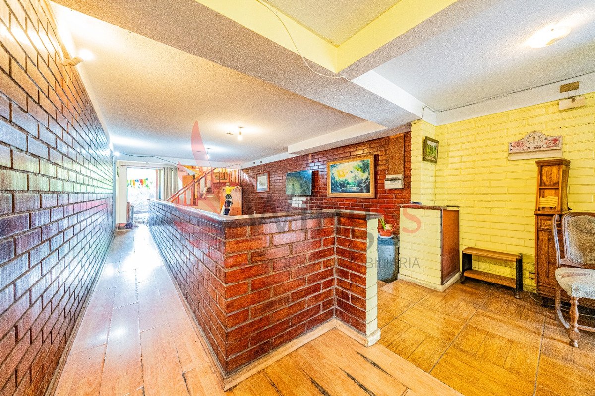 Amplia Casa En Zona Residencial Norte De Ñuñoa