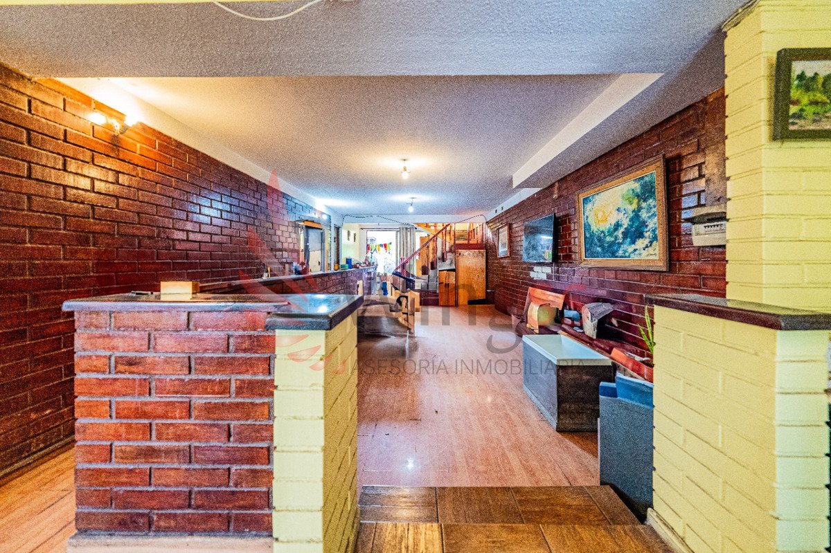 Amplia Casa En Zona Residencial Norte De Ñuñoa - Miniatura 3