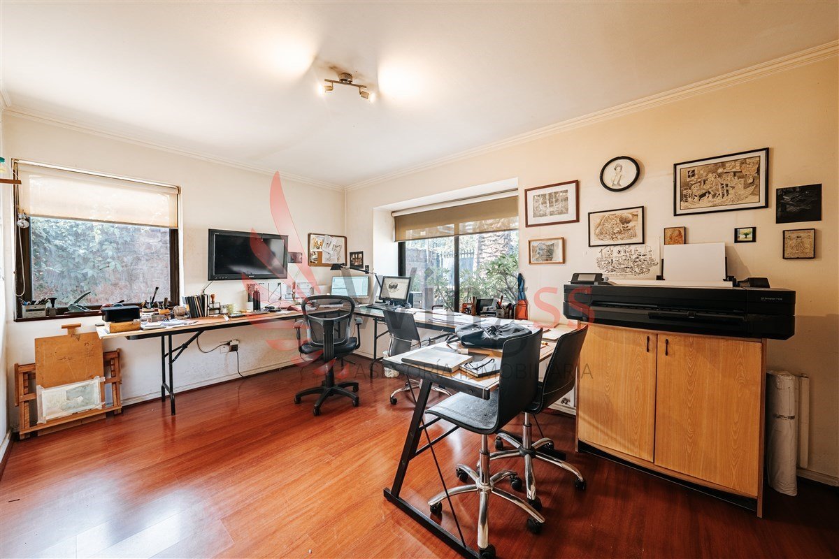 Casa Familias con Patio y Piscina - Miniatura 3