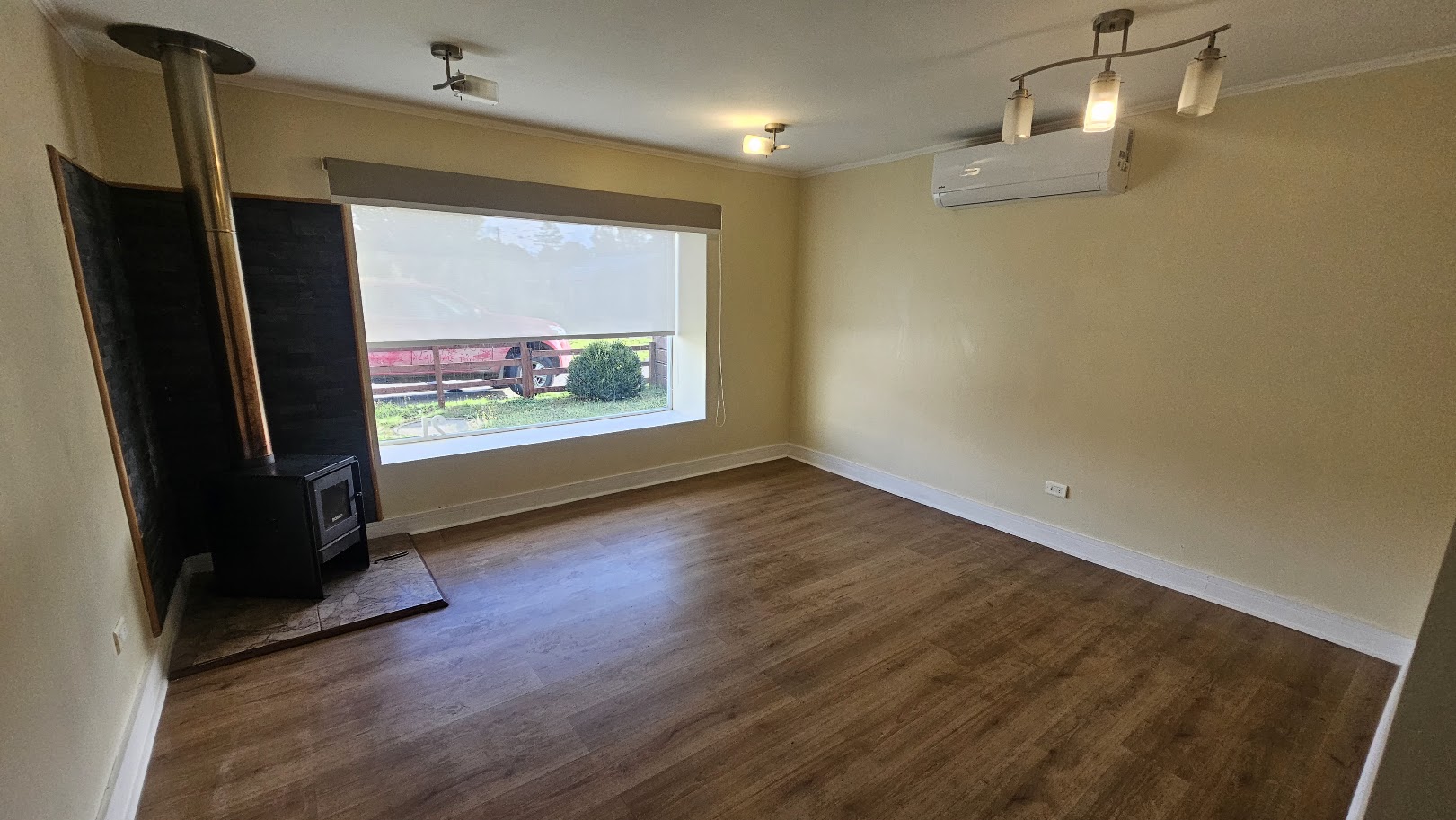 HERMOSA CASA DENTRO DE CONDOMINIO RIO VALDIVIA - Miniatura 5